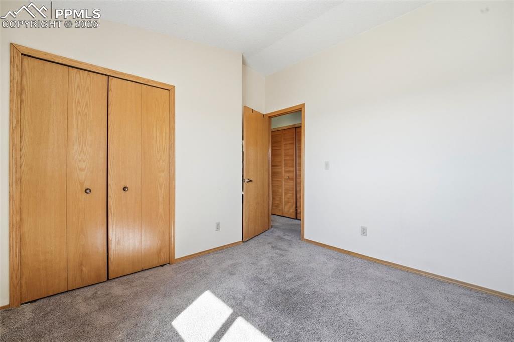 Image 21 of 46: Bedroom