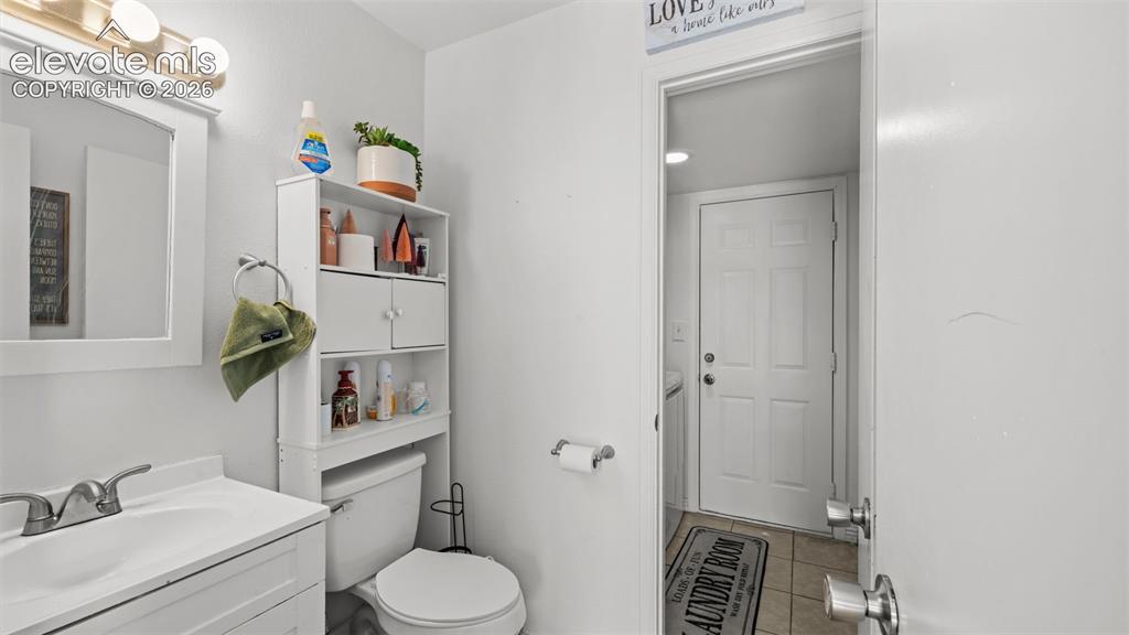 Image 13 of 30: Bathroom