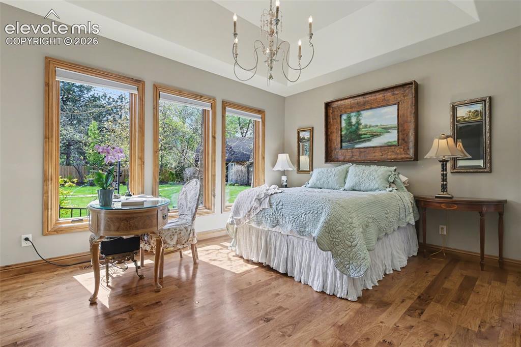 Image 14 of 46: Bedroom