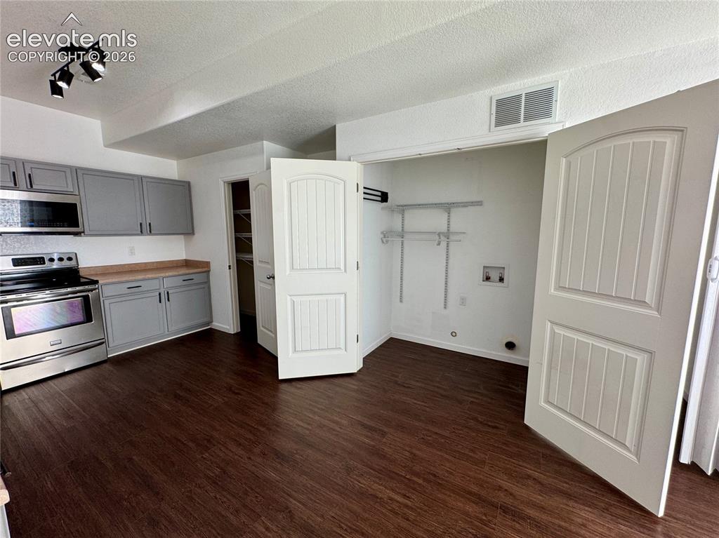 Image 9 of 16: Other