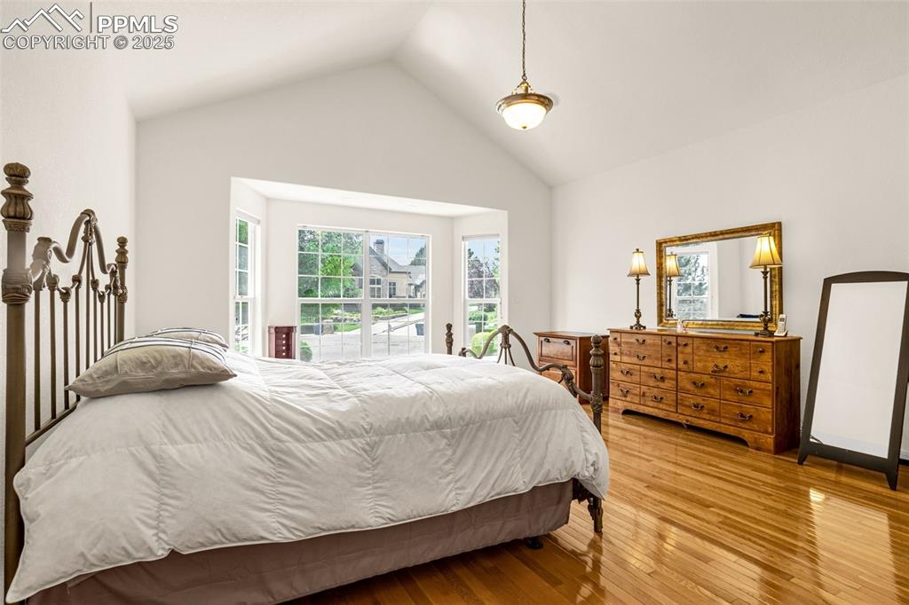 Image 13 of 37: Bedroom