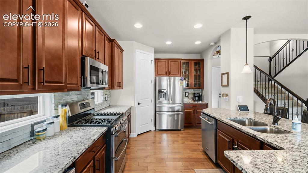 Image 10 of 38: Kitchen