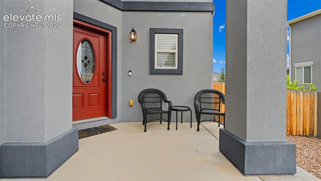 Image 4 of 38: Entry