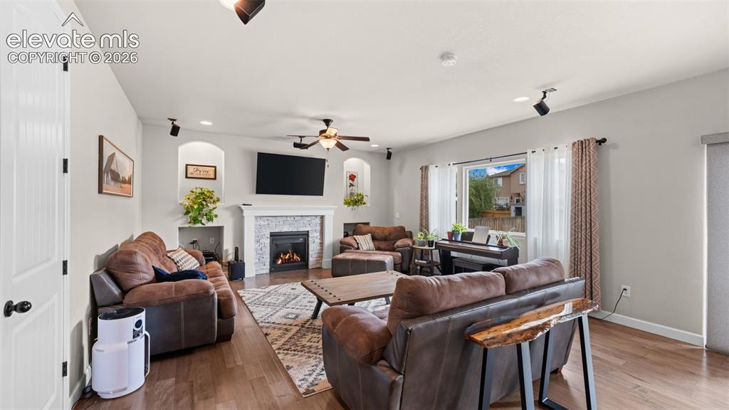 Image 6 of 38: Living Room