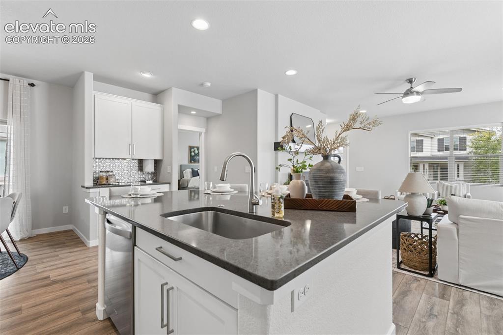 Image 11 of 34: Kitchen
