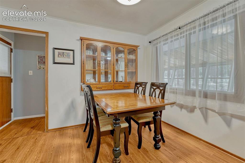 Image 19 of 46: Kitchen