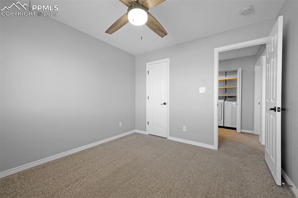 Image 23 of 35: Bedroom