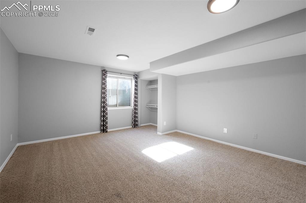 Image 26 of 35: Bedroom