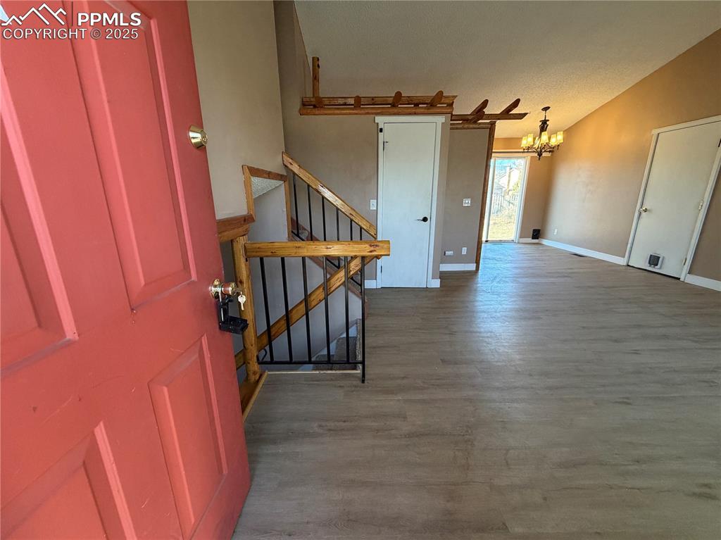 Image 6 of 20: Entry