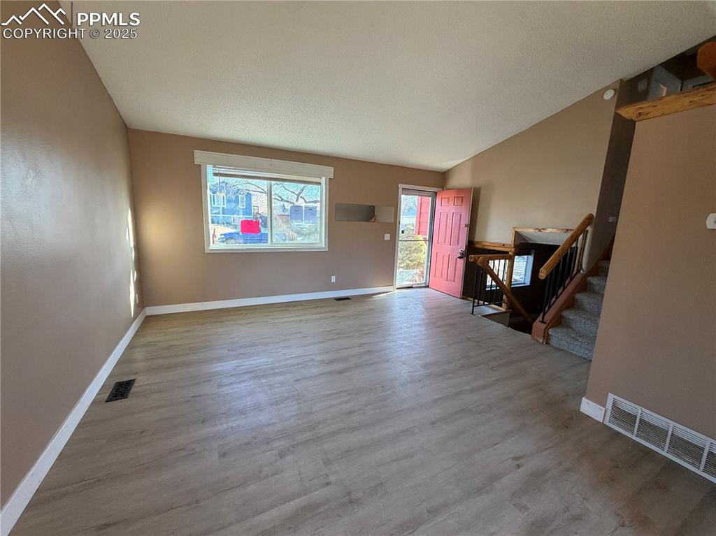 Image 7 of 20: Living Room