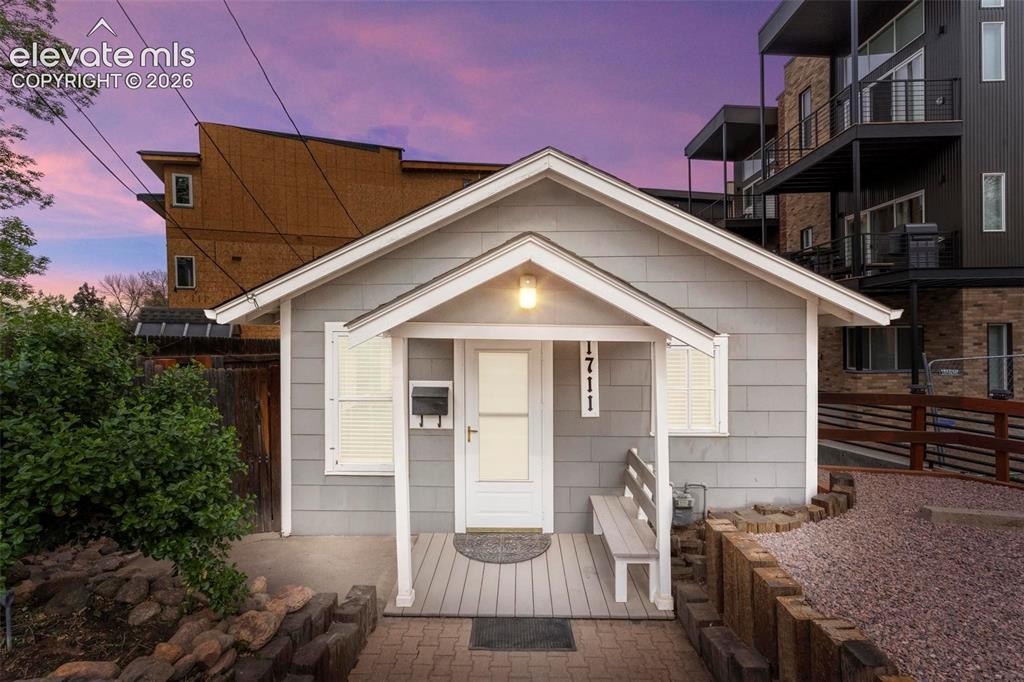 Image 3 of 16: Front of Structure