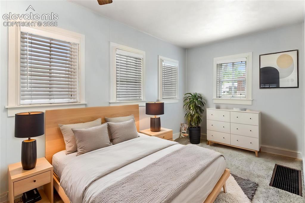 Image 5 of 16: Bedroom