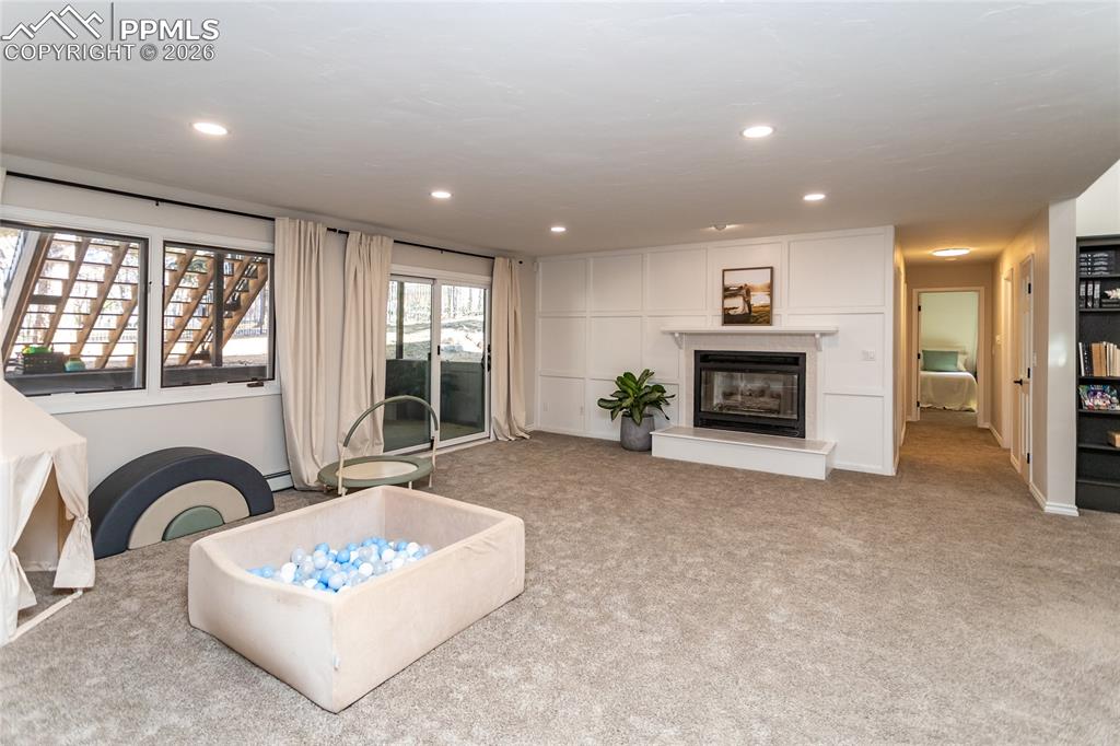 Image 30 of 50: Family Room