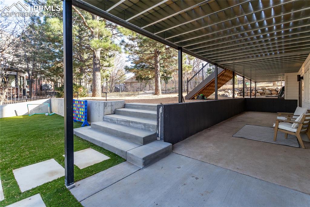 Image 47 of 50: Back of Structure