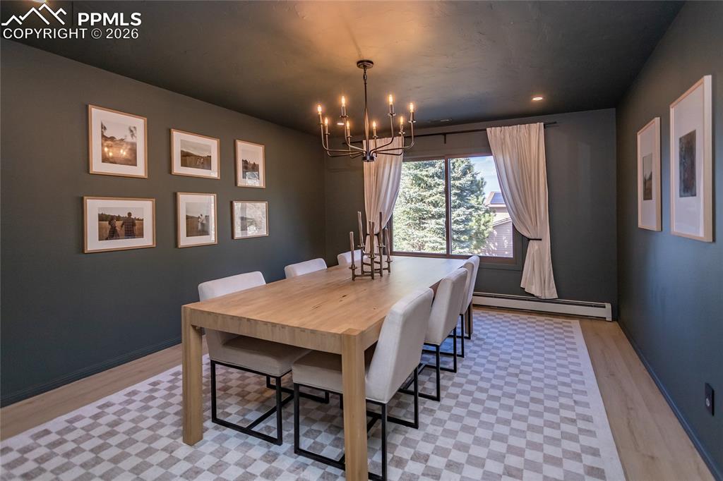 Image 9 of 50: Dining Room