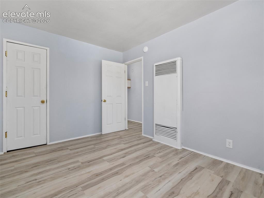 Image 11 of 16: Bedroom