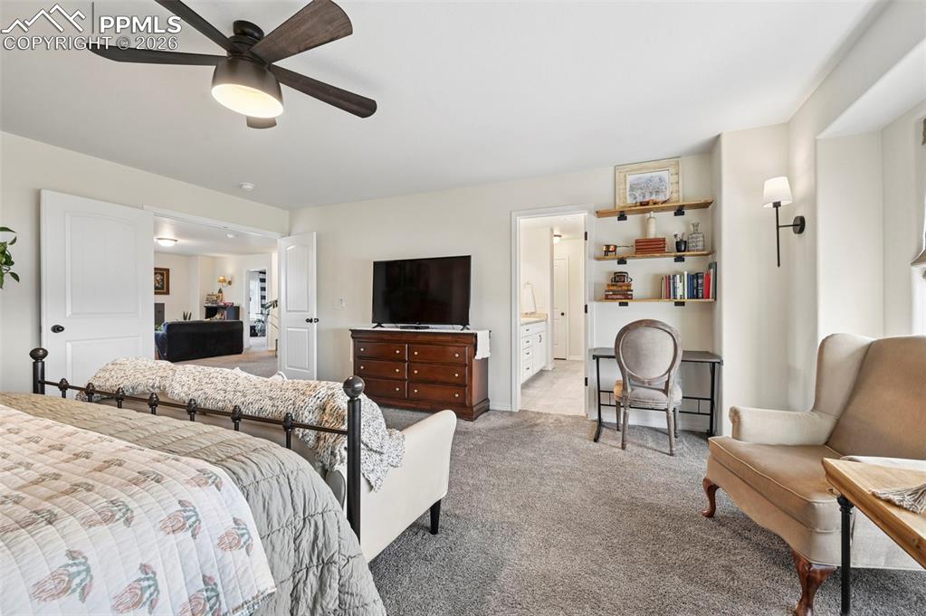 Image 25 of 47: Bedroom