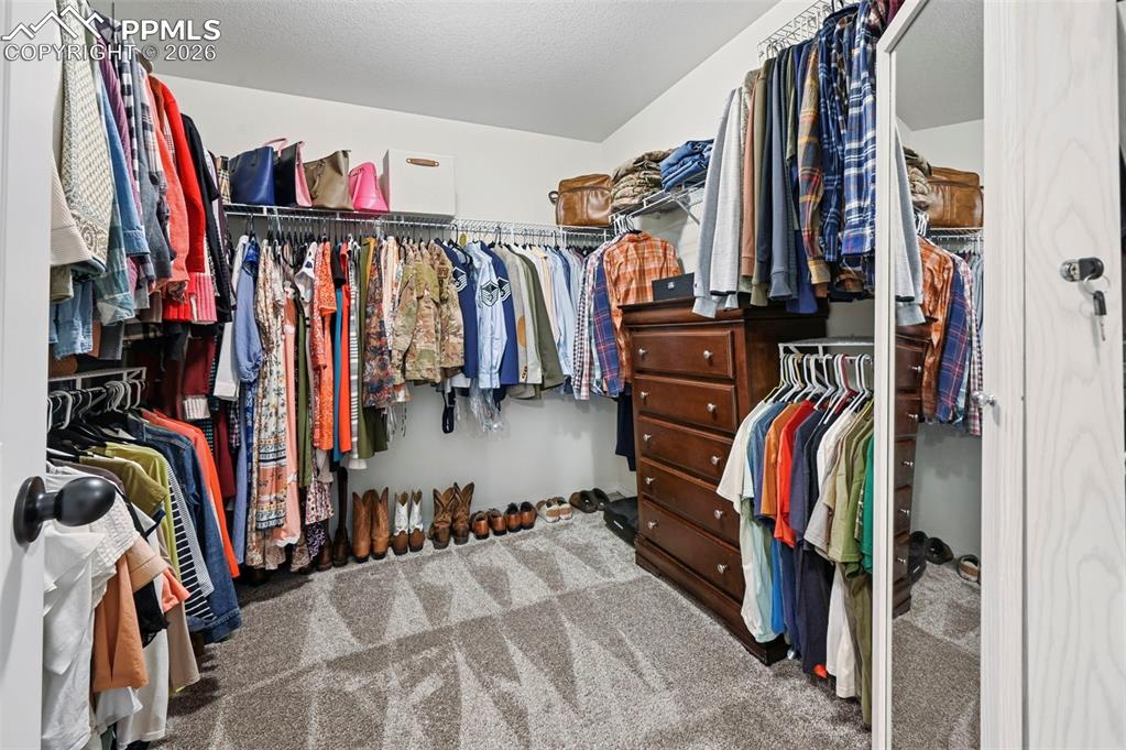 Image 30 of 47: Closet