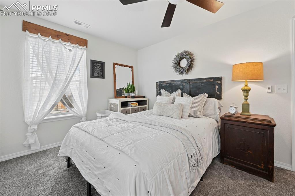 Image 32 of 47: Bedroom