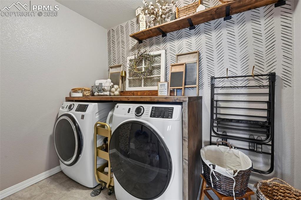 Image 38 of 47: Laundry