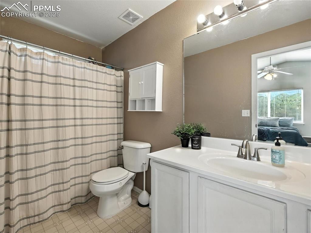 Image 26 of 38: full size master bath adjoined to master bedroom