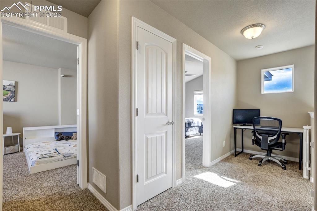 Image 22 of 47: Landing