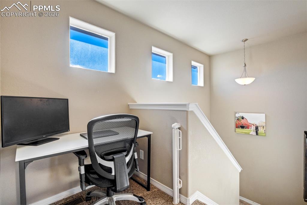 Image 30 of 47: Office