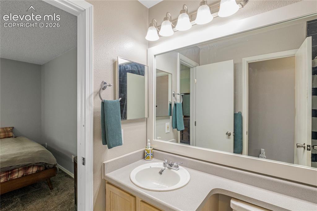 Image 12 of 38: Bathroom