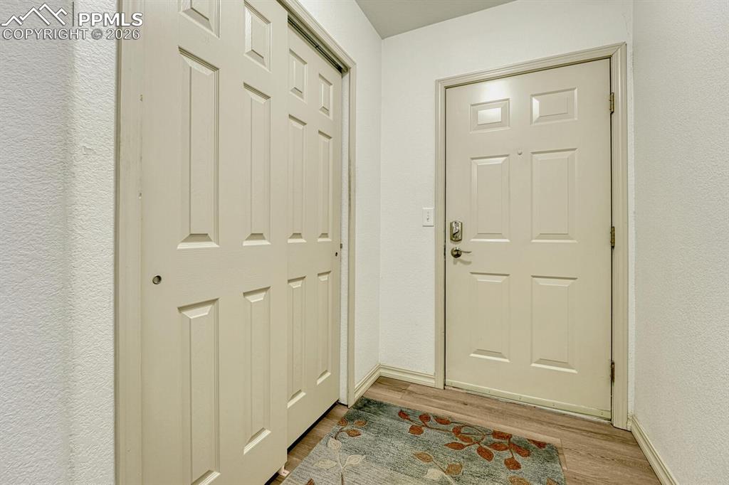 Image 6 of 50: Entry