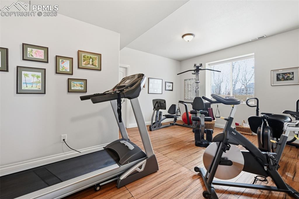 Image 34 of 42: Exercise Room