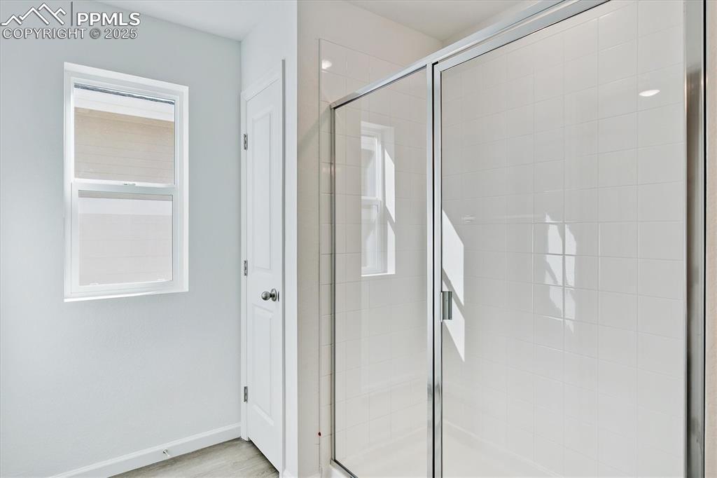 Image 19 of 22: Bathroom