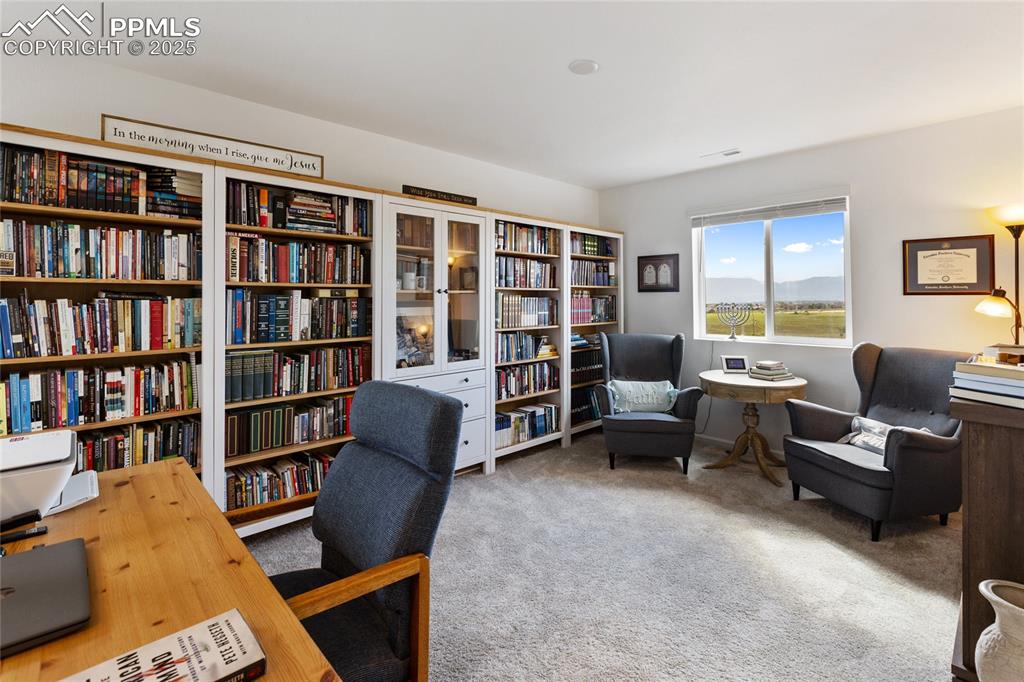 Image 14 of 48: Flex Room (Game room, Study, Office)