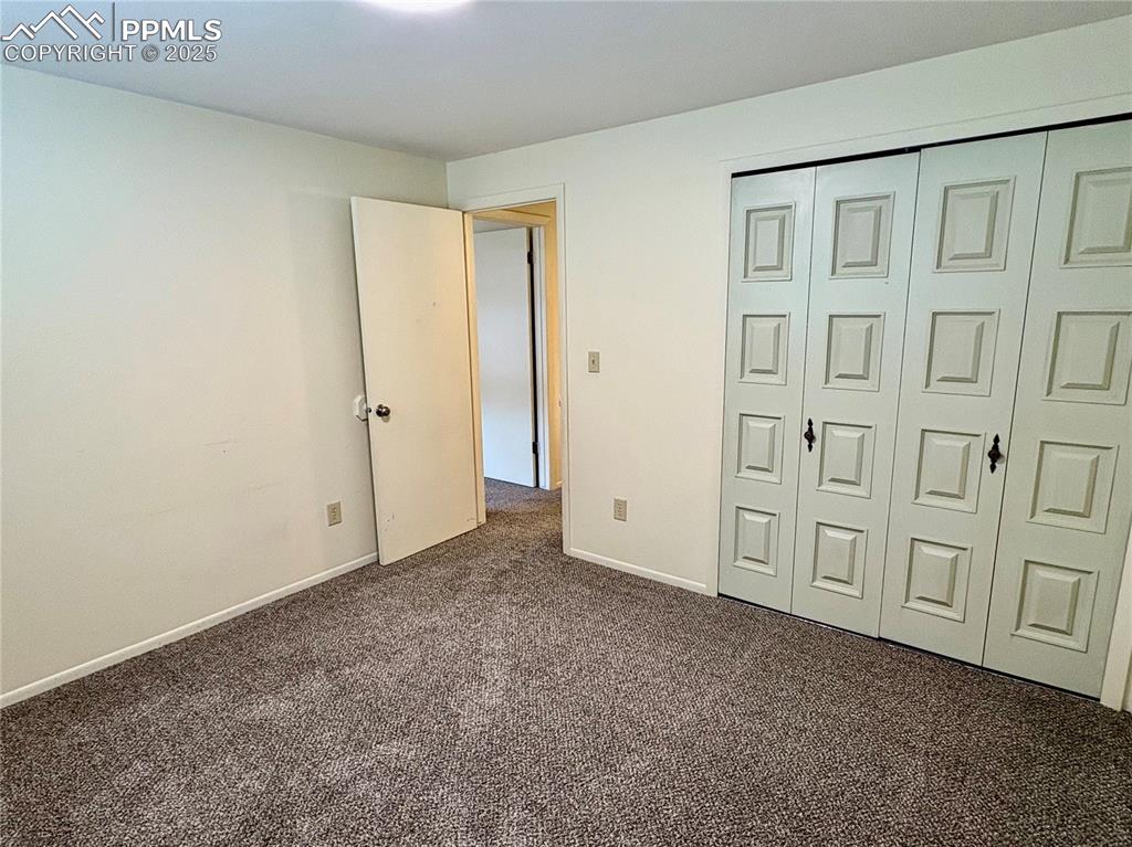 Image 11 of 27: Unit 4 bedroom