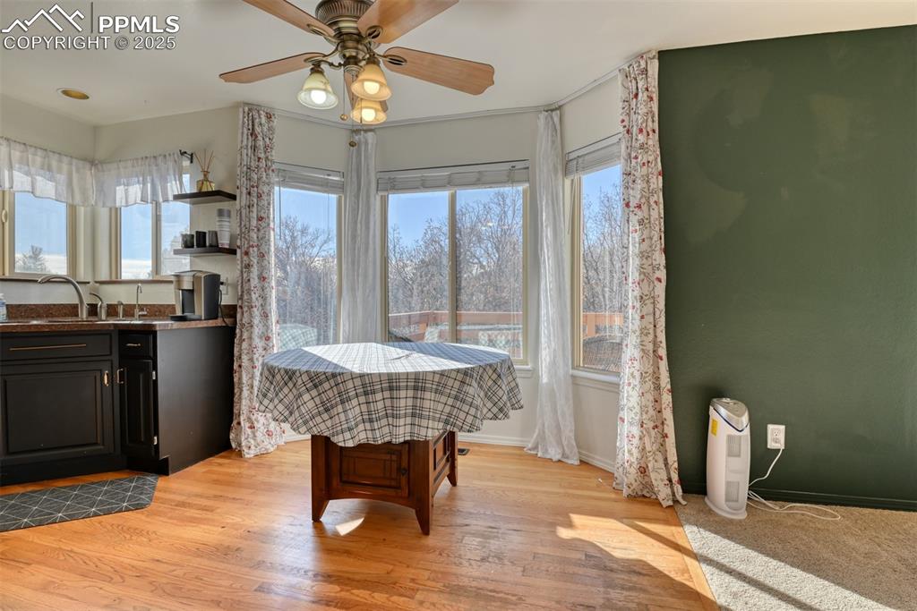 Image 11 of 48: Dining Area