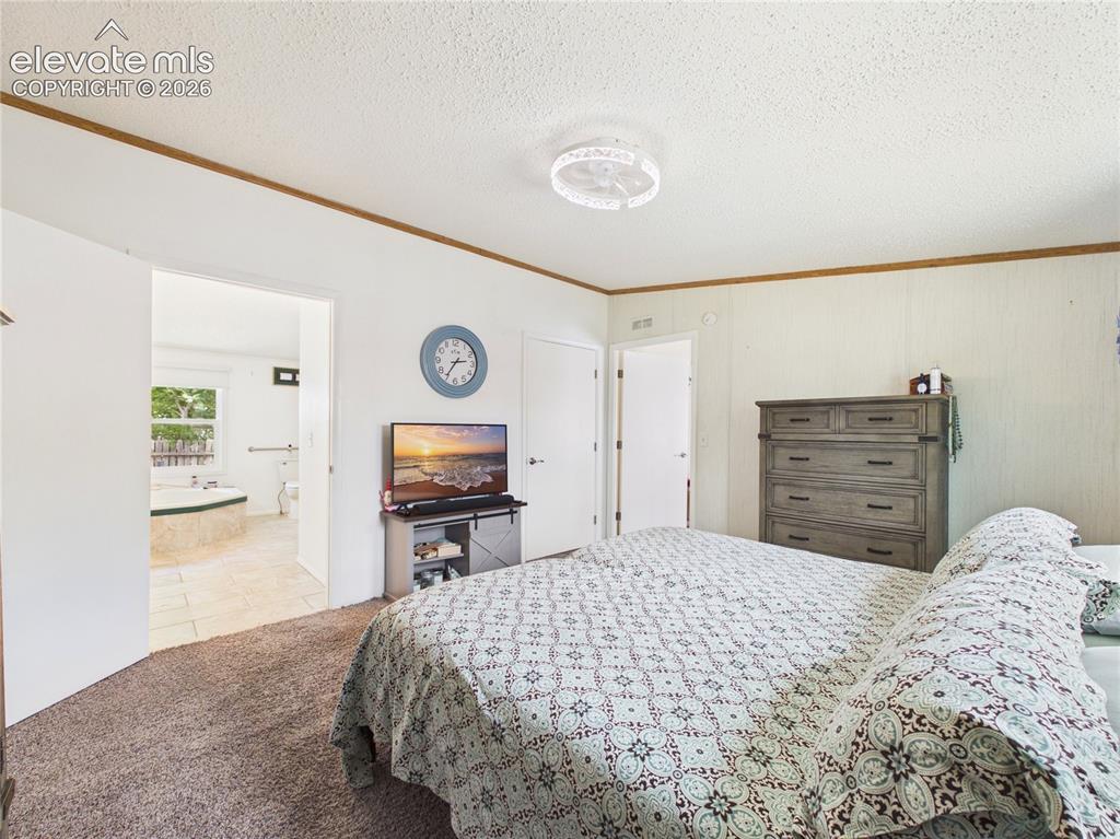 Image 12 of 44: Bedroom