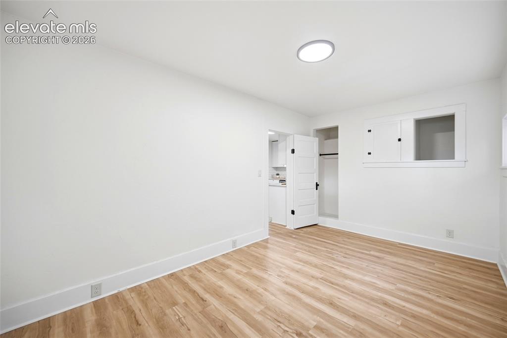 Image 18 of 46: Bedroom