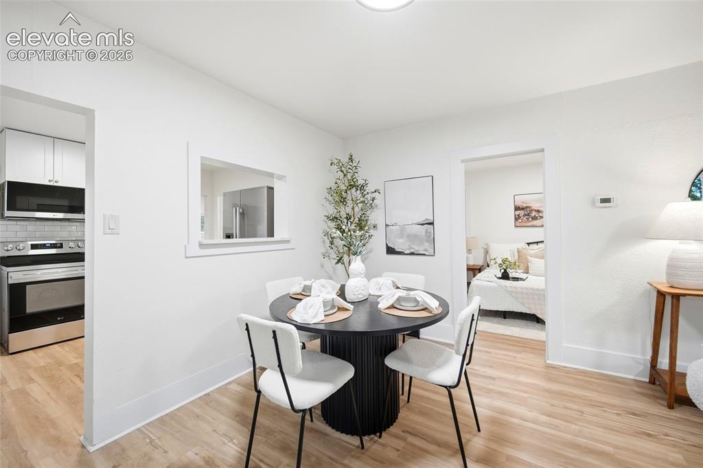 Image 9 of 46: Dining Area