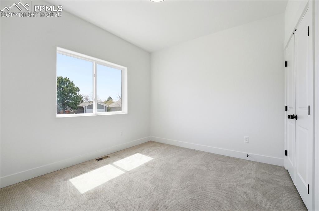 Image 19 of 41: Bedroom