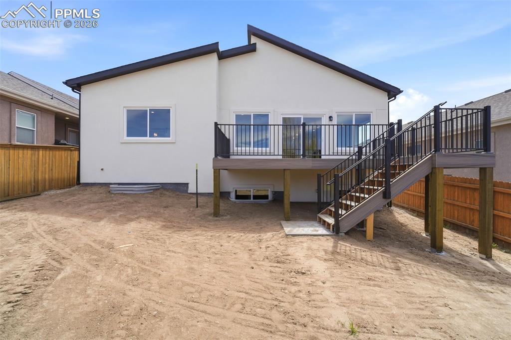 Image 34 of 41: Back of Structure