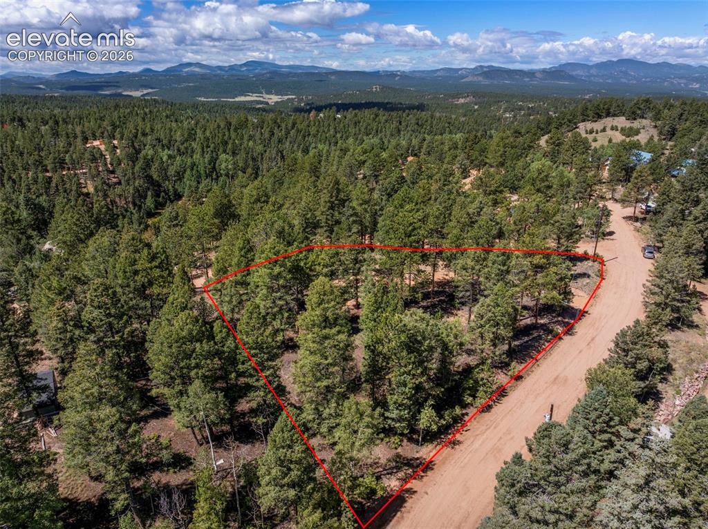 Image 2 of 25: Property Lines are Approximate and not a survey