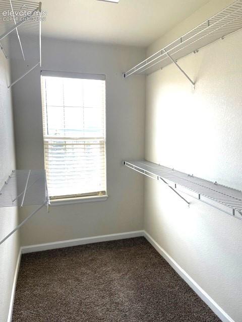 Image 13 of 25: Closet