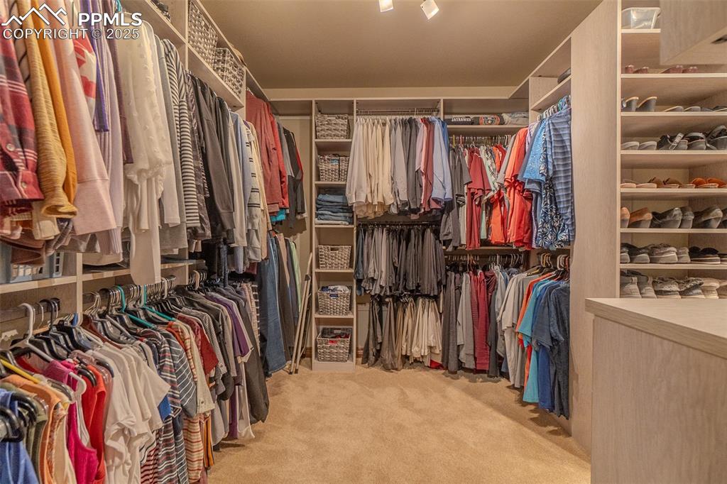 Image 24 of 50: custom California Closet