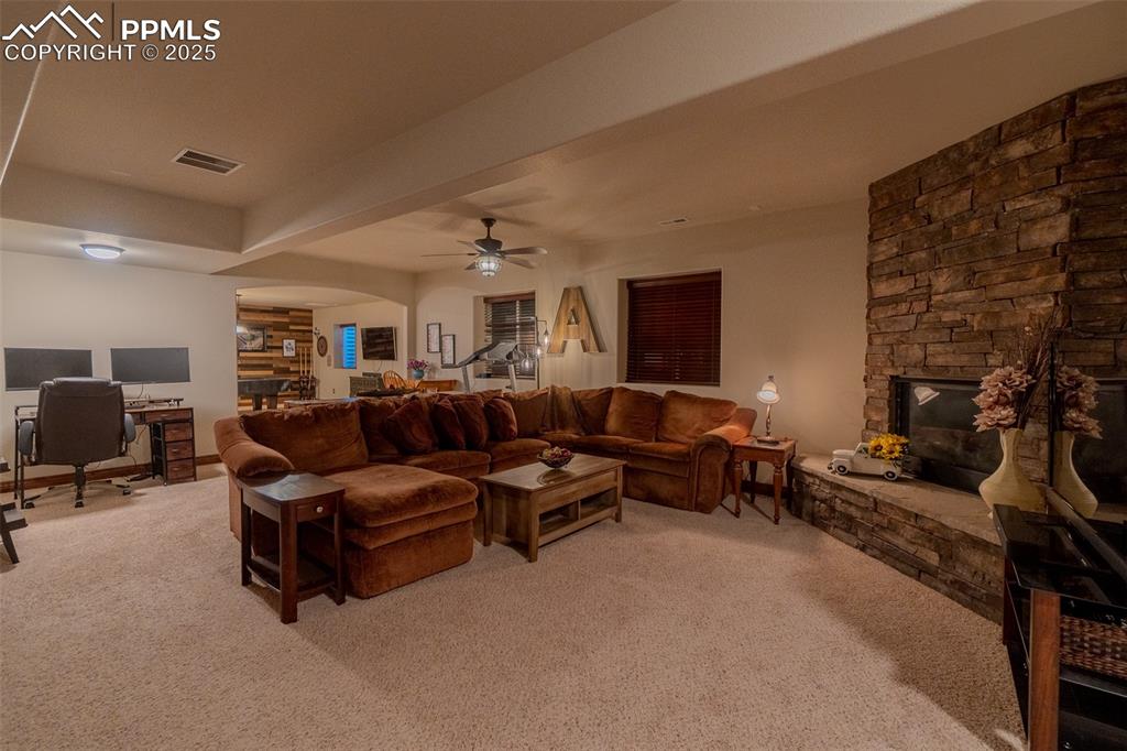 Image 29 of 50: Living Room