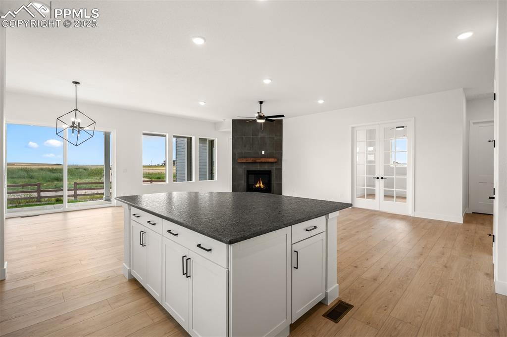 Image 12 of 43: Kitchen