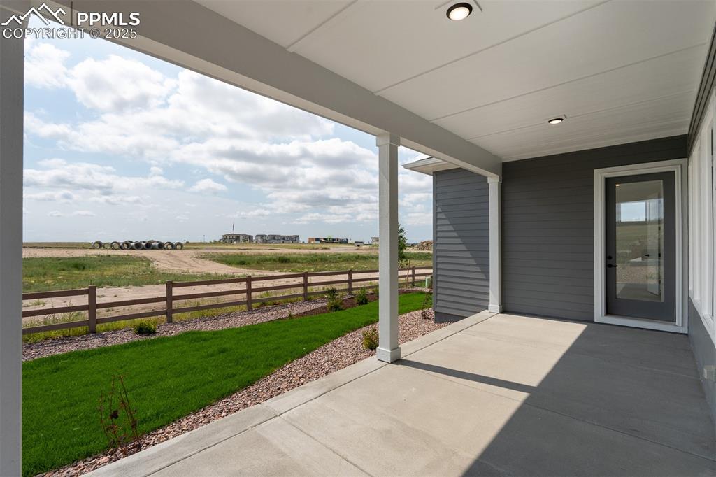 Image 40 of 43: Patio