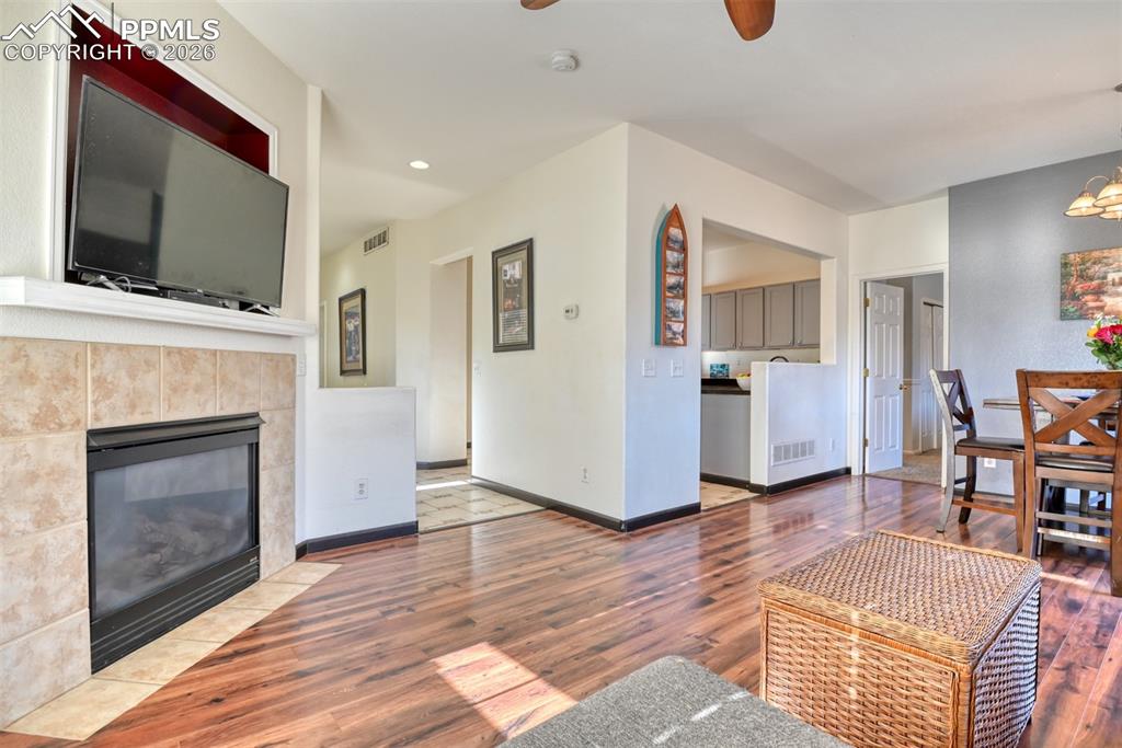 Image 11 of 33: Living Room