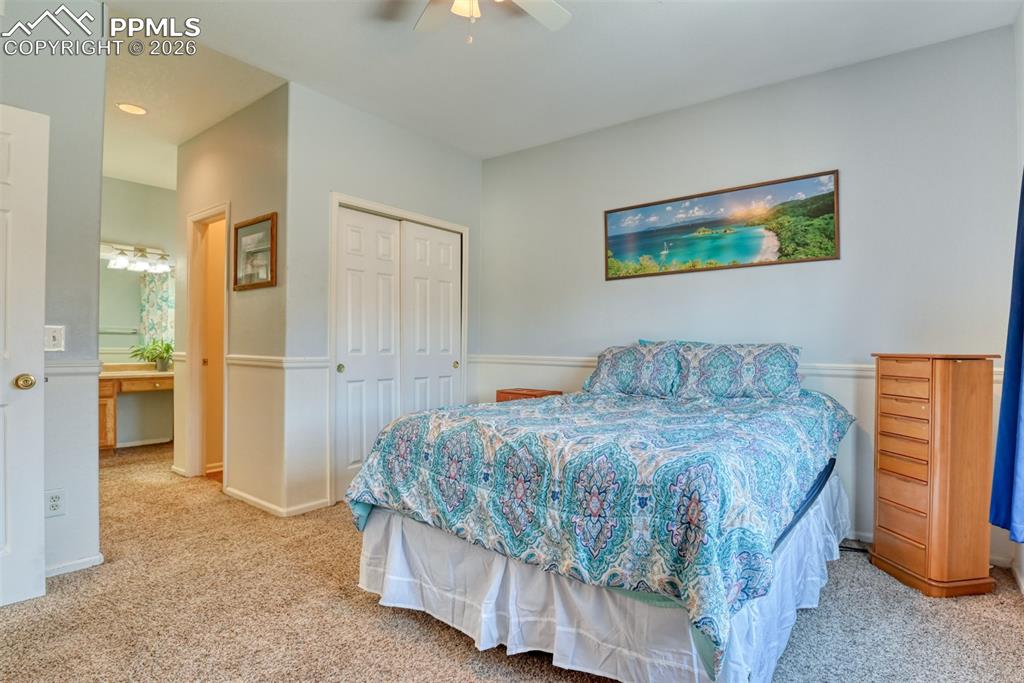 Image 13 of 33: Bedroom