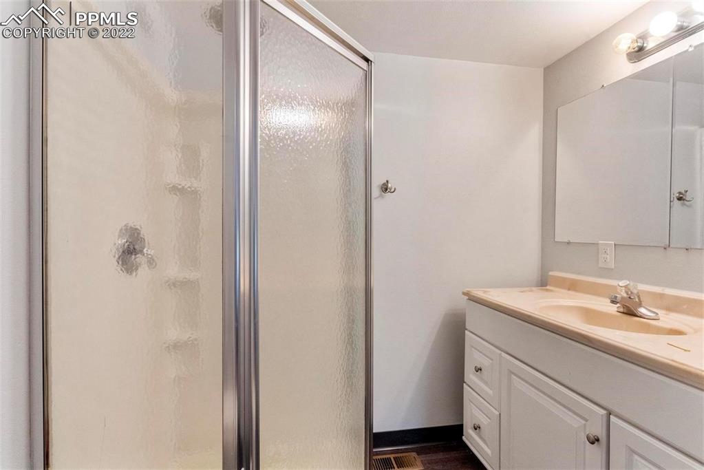 Listing 8889645, Image 13 of 28