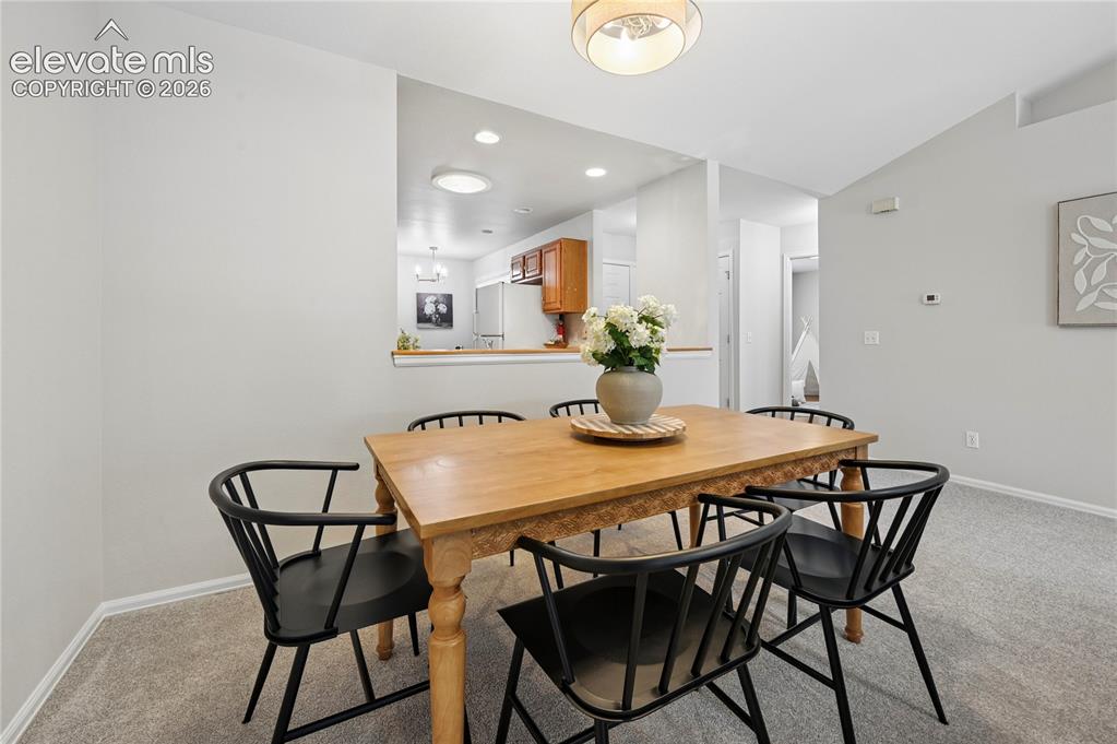 Image 17 of 48: Dining Area