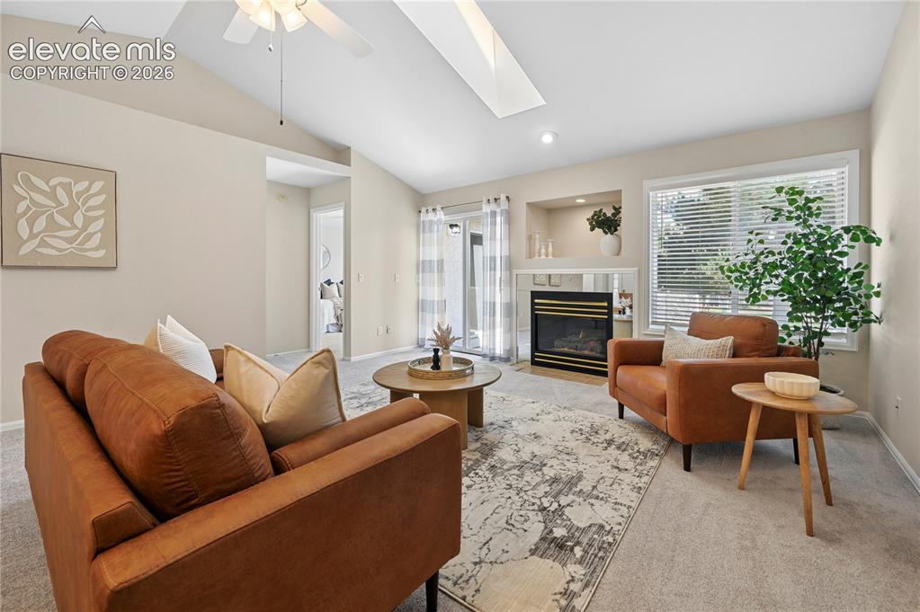 Image 19 of 48: Living Room